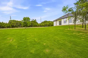 5708 Vanessa Ct, Granbury, TX 76048 - Photo 15