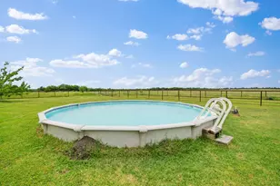 404 Fm 1566 W, Wolfe City, TX 75496 - Photo 23