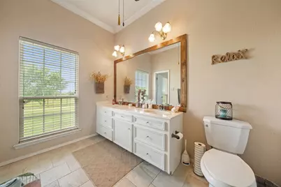 404 Fm 1566 W, Wolfe City, TX 75496 - Photo 19
