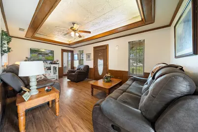 404 Fm 1566 W, Wolfe City, TX 75496 - Photo 5