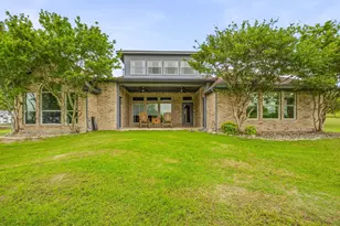 1914 Bentwater Pkwy, Granbury, TX 76049 - Photo 7