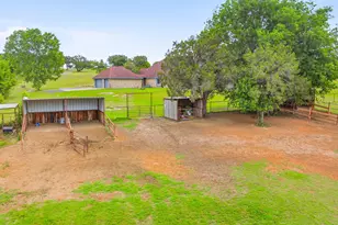 1914 Bentwater Pkwy, Granbury, TX 76049 - Photo 11