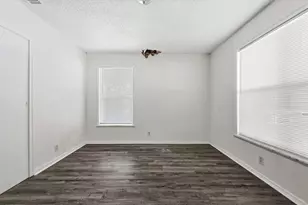 2806 E Atoll Dr, Dallas, TX 75216 - Photo 19