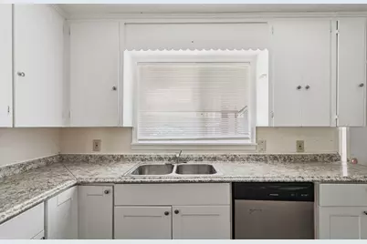 2806 E Atoll Drive, Dallas, TX 75216 - Photo 15