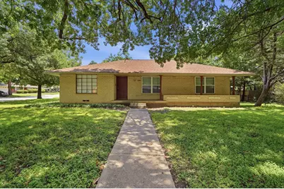 2806 E Atoll Drive, Dallas, TX 75216 - Photo 1