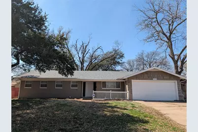 3204 Phoenix Drive, Fort Worth, TX 76116 - Photo 1