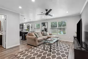 1823 Sea Gull Dr, Dallas, TX 75051 - Photo 5