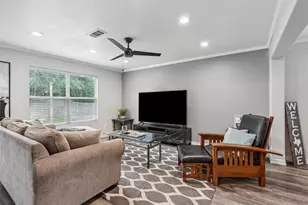1823 Sea Gull Dr, Dallas, TX 75051 - Photo 7