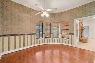 413 Lincoln Oaks Drive, Burleson, TX 76028 - Photo 15