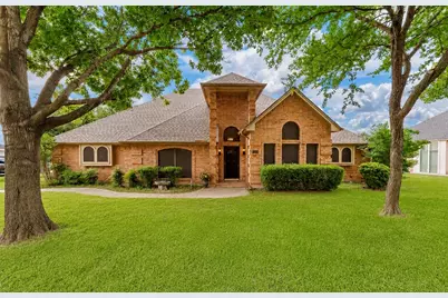 413 Lincoln Oaks Drive, Burleson, TX 76028 - Photo 1