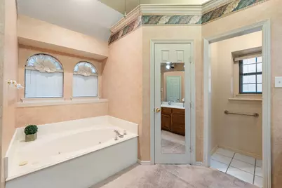 413 Lincoln Oaks Drive, Burleson, TX 76028 - Photo 27