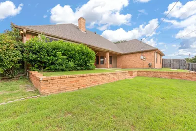 413 Lincoln Oaks Drive, Burleson, TX 76028 - Photo 33