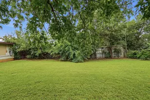 3408 S Hughes Ave, Fort Worth, TX 76119 - Photo 23