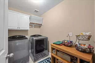 4501 White Rock Ln, Plano, TX 75024 - Photo 21