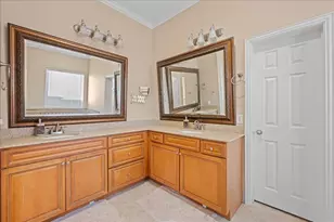 4501 White Rock Ln, Plano, TX 75024 - Photo 19