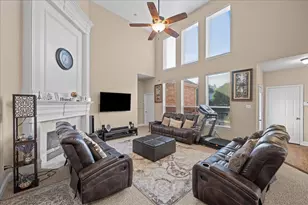 4501 White Rock Ln, Plano, TX 75024 - Photo 3