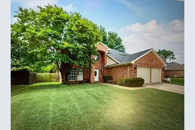 322 Ashley Oak Lane, Lake Dallas, TX 75065 - Photo 1
