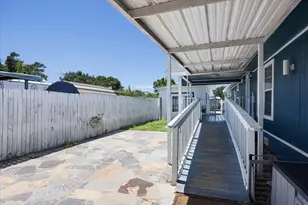 6606 Ashley Ct, Granbury, TX 76049 - Photo 3