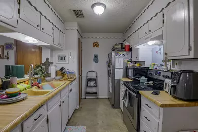 625 NW Renfro Street, Burleson, TX 76028 - Photo 15