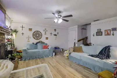625 NW Renfro Street, Burleson, TX 76028 - Photo 13