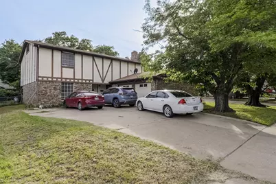625 NW Renfro Street, Burleson, TX 76028 - Photo 1