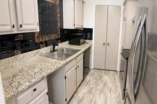9801 Royal Ln, Dallas, TX 75231 - Photo 5