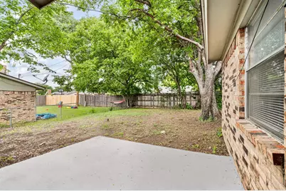 6301 Sunnybrook Drive, Watauga, TX 76148 - Photo 17