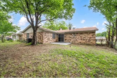 6301 Sunnybrook Drive, Watauga, TX 76148 - Photo 19