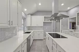 8343 Crystalwood Dr, Dallas, TX 75249 - Photo 5