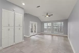 8343 Crystalwood Dr, Dallas, TX 75249 - Photo 25