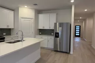 716 Edgehurst Dr, McKinney, TX 75071 - Photo 9