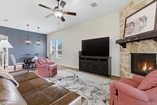 1101 Pinnacle Breeze Dr, Fort Worth, TX 76052 - Photo 9