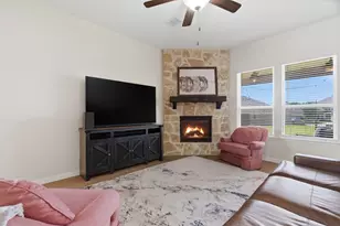 1101 Pinnacle Breeze Dr, Fort Worth, TX 76052 - Photo 7