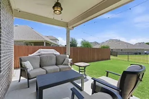 1101 Pinnacle Breeze Dr, Fort Worth, TX 76052 - Photo 35