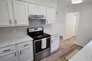2722 Clover Valley Dr, Garland, TX 75043 - Photo 5
