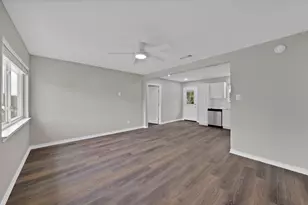 905 Skylark Dr, Arlington, TX 76010 - Photo 3