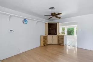 736 Oak Dr, Hurst, TX 76053 - Photo 5