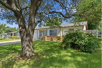 736 Oak Drive, Hurst, TX 76053 - Photo 3