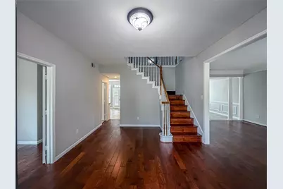 1081 Woodbriar Drive, Grapevine, TX 76051 - Photo 3