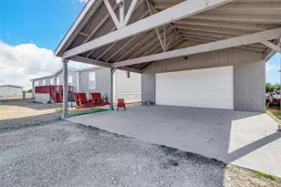 334 Lake Whitney Dr, Whitney, TX 76692 - Photo 3