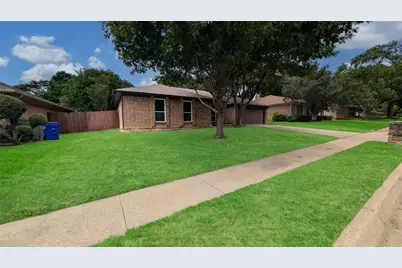 510 Evans Drive, Euless, TX 76040 - Photo 3