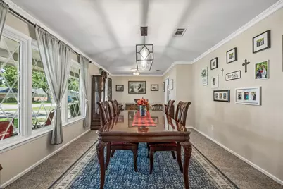 901 Raintree Road, Fort Worth, TX 76103 - Photo 5