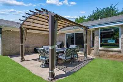 901 Raintree Road, Fort Worth, TX 76103 - Photo 23