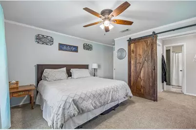 901 Raintree Road, Fort Worth, TX 76103 - Photo 15