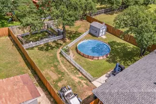 105 Rhoades St, Azle, TX 76020 - Photo 23
