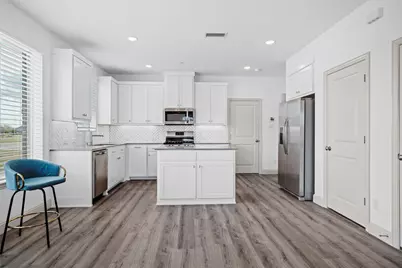 7053 Cedar Creek Drive, Grand Prairie, TX 75054 - Photo 7
