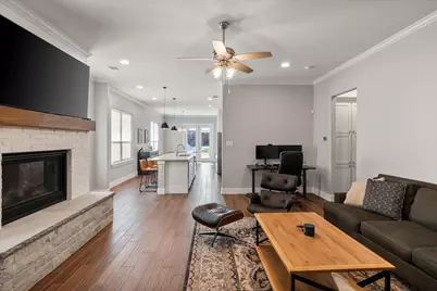 209 W Dallas Street, Mansfield, TX 76063 - Photo 5