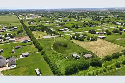 18508 James Smith Road, Justin, TX 76247 - Photo 7