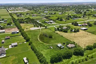 18508 James Smith Rd, Justin, TX 76247 - Photo 7