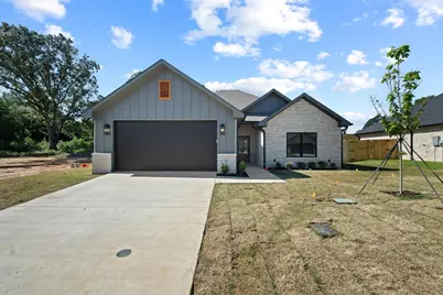 212 Central Park Court, Athens, TX 75751 - Photo 1